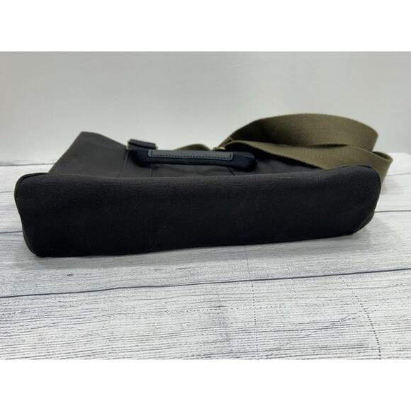 Feed Project Womens Crossbody Bag Minimalist Handbag Tote Zipper Closure Black - Picture 6 of 10